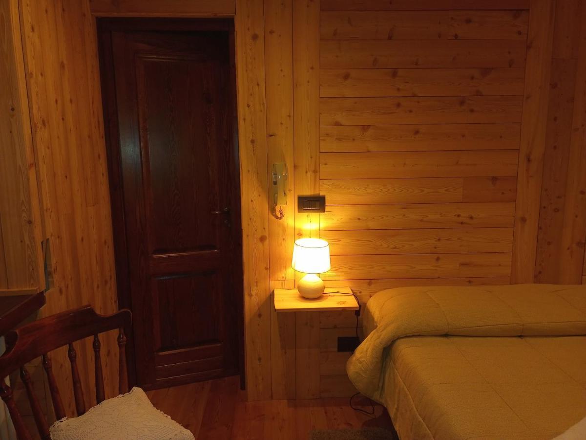 Albergo Martinet ヴェルナンテ エクステリア 写真