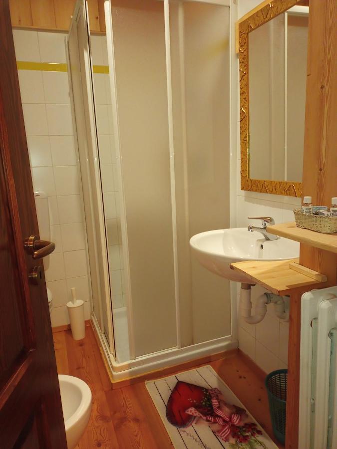 Albergo Martinet ヴェルナンテ エクステリア 写真