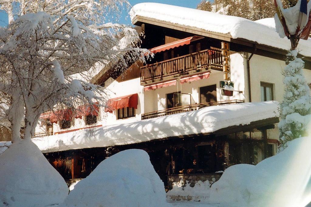 Albergo Martinet ヴェルナンテ エクステリア 写真