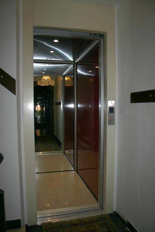 Albergo Martinet ヴェルナンテ エクステリア 写真